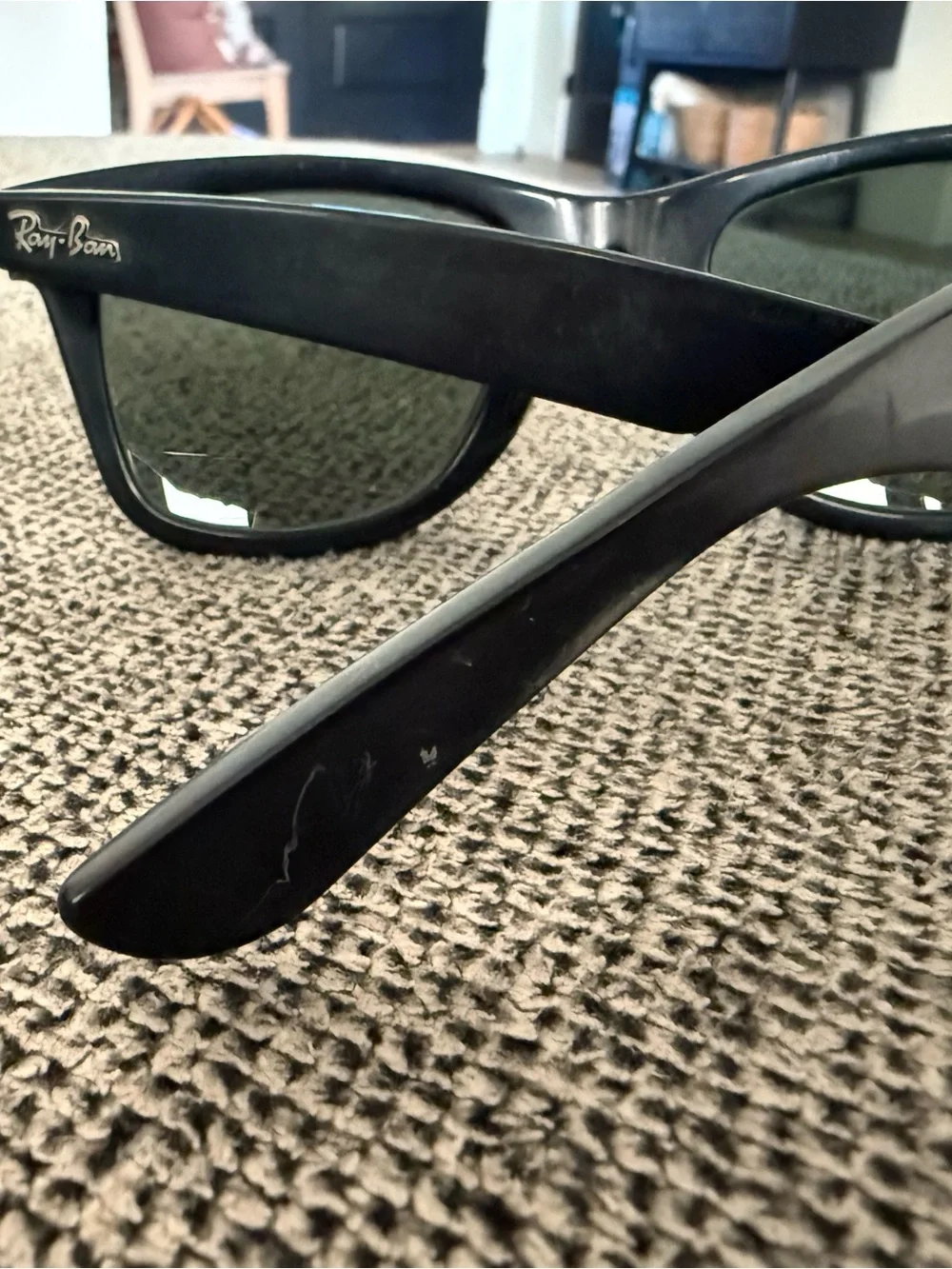 Ray-Ban Black Wayfarer Sunglasses with Black Case